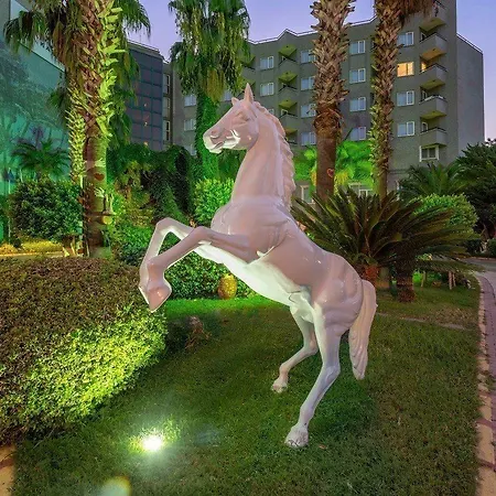 Armas Kaplan Paradise