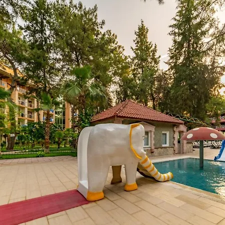 أرماس كابلان بارادايس 4*