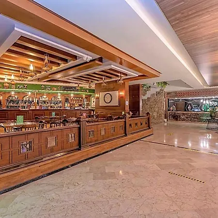 Armas Kaplan Paradise Hotel