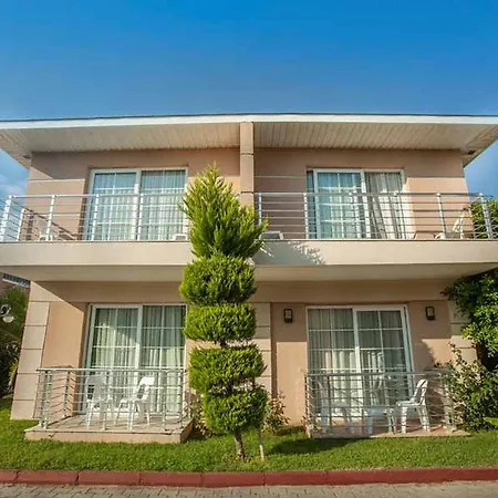 Armas Kaplan Paradise Hotel 4*