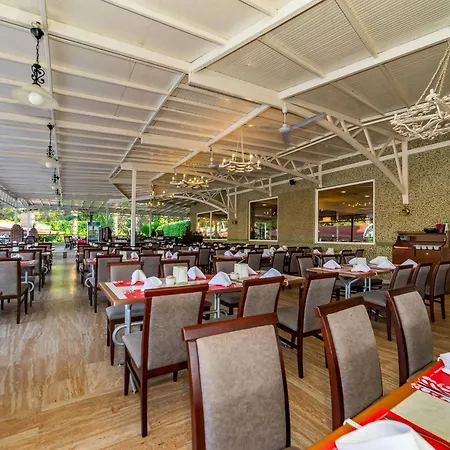 Armas Kaplan Paradise Hotel